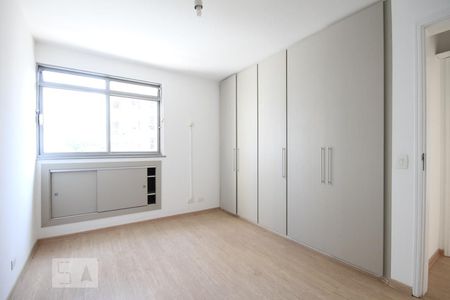 Apartamento para alugar com 90m², 3 quartos e 1 vagaSuíte