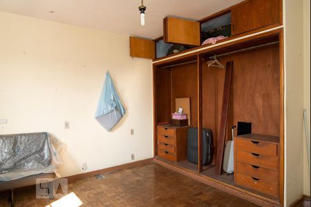 Quarto 1 de casa à venda com 5 quartos, 250m² em Parque Sao Lucas, São Paulo