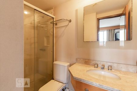 Banheiro de apartamento à venda com 1 quarto, 30m² em Vila Olímpia, São Paulo