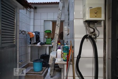 Casa de condomínio à venda com 250m², 6 quartos e 1 vagaÁrea de Serviço