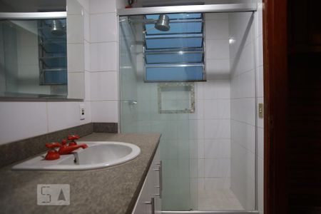 Casa de condomínio à venda com 250m², 6 quartos e 1 vagaBenheiro Social 2