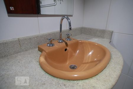 Casa de condomínio à venda com 250m², 6 quartos e 1 vagaBanheiro Suíte 6