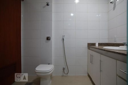 Casa de condomínio à venda com 250m², 6 quartos e 1 vagaBanheiro Suíte 4