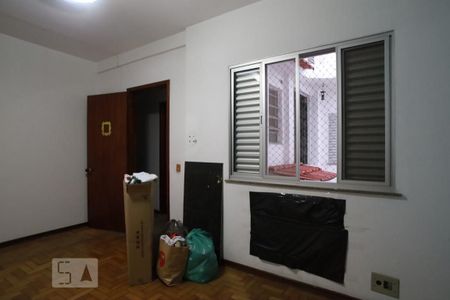 Casa de condomínio à venda com 250m², 6 quartos e 1 vagaQuarto 2
