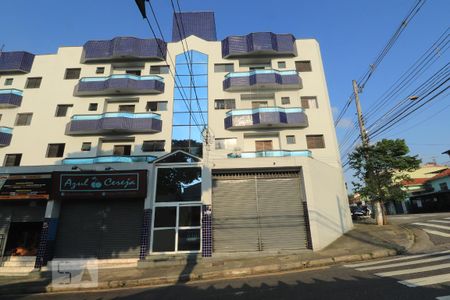 Apartamento para alugar com 68m², 2 quartos e 1 vagaFachada