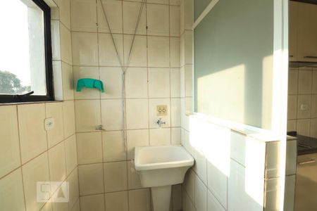 Apartamento para alugar com 68m², 2 quartos e 1 vagaÁrea de Serviço