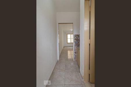 Corredor/Cozinha de kitnet/studio para alugar com 1 quarto, 34m² em Centro, São Paulo