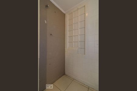 Casa à venda com 625m², 4 quartos e 5 vagas Casa à venda com 625m², 4 quartos e 5 vagasBanheiro da suíte