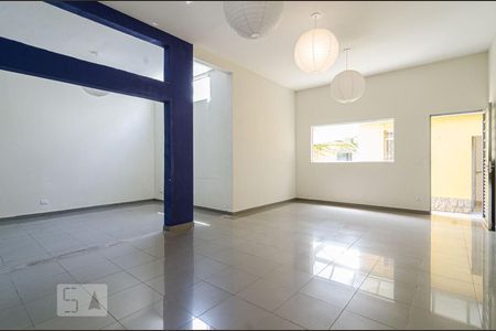 Casa à venda com 625m², 4 quartos e 5 vagas Casa à venda com 625m², 4 quartos e 5 vagasSala edícula