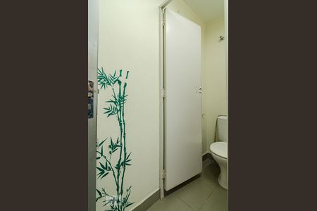 Casa à venda com 625m², 4 quartos e 5 vagas Casa à venda com 625m², 4 quartos e 5 vagasBanheiro edícula