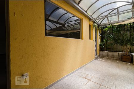 Casa à venda com 625m², 4 quartos e 5 vagas Casa à venda com 625m², 4 quartos e 5 vagasQuintal