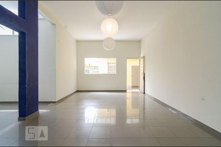 Casa à venda com 625m², 4 quartos e 5 vagas Casa à venda com 625m², 4 quartos e 5 vagasSala edícula