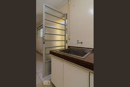 Casa à venda com 625m², 4 quartos e 5 vagas Casa à venda com 625m², 4 quartos e 5 vagasCozinha