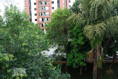 Vista Quarto 1 e Sala de apartamento para alugar com 2 quartos, 70m² em Jardim Iris, São Paulo
