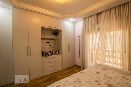 Casa à venda com 150m², 4 quartos e 4 vagasSuíte 4