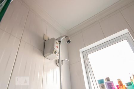 Casa à venda com 150m², 4 quartos e 4 vagasBanheiro Suíte 2 - Chuveiro