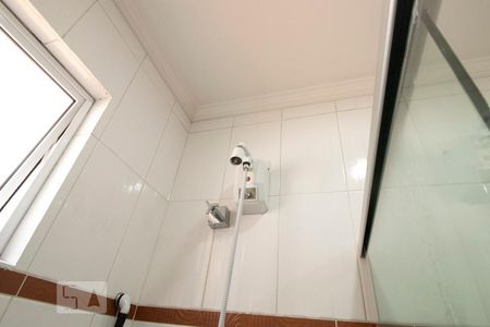 Casa à venda com 150m², 4 quartos e 4 vagasBanheiro Suíte 4 - Chuveiro