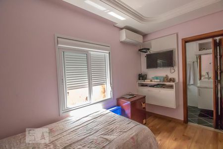 Casa à venda com 150m², 4 quartos e 4 vagasSuíte 2