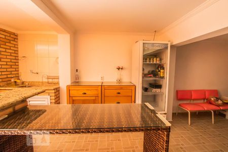 Casa à venda com 150m², 4 quartos e 4 vagasChurrasqueira