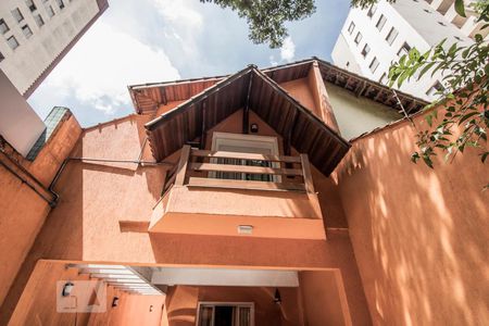 Casa à venda com 150m², 4 quartos e 4 vagasFachada