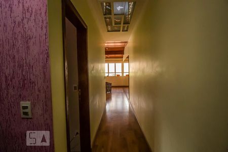 Corredor de acesso Suítes de casa à venda com 4 quartos, 150m² em Vila Parque Jabaquara, São Paulo