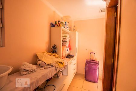 Casa à venda com 150m², 4 quartos e 4 vagasÁrea de Serviço