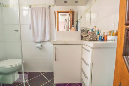 Casa à venda com 150m², 4 quartos e 4 vagasBanheiro Suíte 2