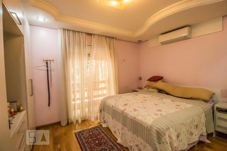 Casa à venda com 150m², 4 quartos e 4 vagasSuíte 4