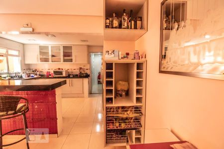Casa à venda com 150m², 4 quartos e 4 vagasCozinha