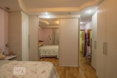Casa à venda com 150m², 4 quartos e 4 vagasSuíte 4