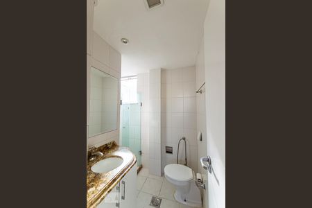 Apartamento à venda com 145m², 2 quartos e 1 vagaBanheiro Social