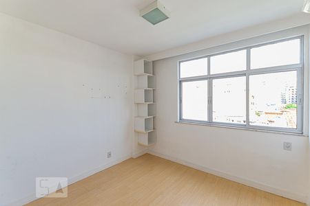 Quarto 1 de apartamento à venda com 2 quartos, 145m² em Santa Rosa, Niterói