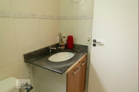 Apartamento para alugar com 70m², 3 quartos e 1 vaga Apartamento para alugar com 70m², 3 quartos e 1 vagaBanheiro