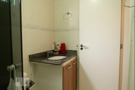 Apartamento para alugar com 70m², 3 quartos e 1 vaga Apartamento para alugar com 70m², 3 quartos e 1 vagaBanheiro