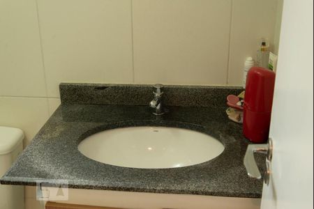 Apartamento para alugar com 70m², 3 quartos e 1 vaga Apartamento para alugar com 70m², 3 quartos e 1 vagaBanheiro