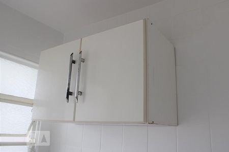 Apartamento à venda com 44m², 1 quarto e sem vagaCozinha - armários