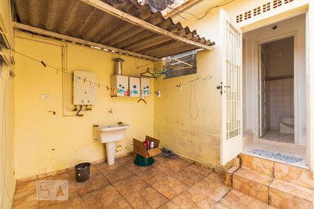 Casa à venda com 170m², 3 quartos e 1 vagaÁrea de Serviço