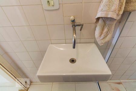 Casa à venda com 170m², 3 quartos e 1 vagaBanheiro