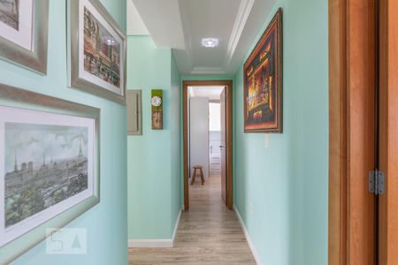 Corredor de apartamento à venda com 2 quartos, 85m² em Passo D’areia, Porto Alegre