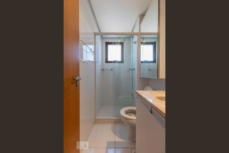 Apartamento à venda com 85m², 2 quartos e 2 vagasBanheiro da Suíte