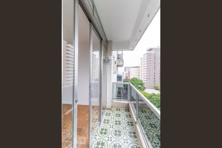 Apartamento à venda com 85m², 2 quartos e 1 vagaVaranda da sala