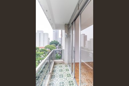 Apartamento à venda com 85m², 2 quartos e 1 vagaVaranda da sala