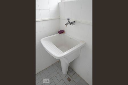Apartamento para alugar com 60m², 2 quartos e sem vaga Apartamento para alugar com 60m², 2 quartos e sem vagaÁrea de Serviço - Detalhe