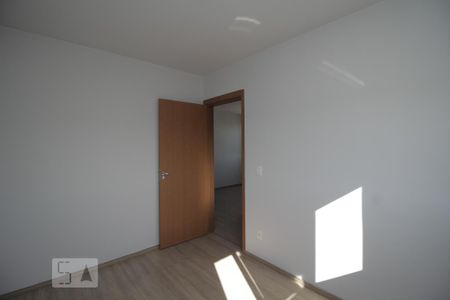 Quarto 1 de apartamento para alugar com 2 quartos, 47m² em Olaria, Canoas
