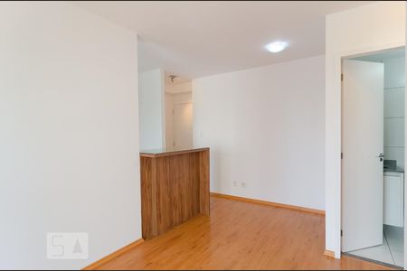 Sala de casa de condomínio para alugar com 2 quartos, 57m² em Vila Monte Alegre, São Paulo