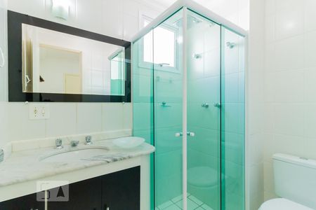 Apartamento à venda com 98m², 3 quartos e 2 vagas Apartamento à venda com 98m², 3 quartos e 2 vagasBanheiro da Suíte