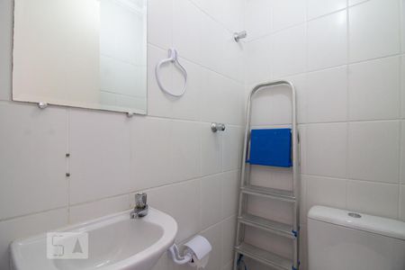 Apartamento à venda com 98m², 3 quartos e 2 vagas Apartamento à venda com 98m², 3 quartos e 2 vagasBanheiro de Serviço