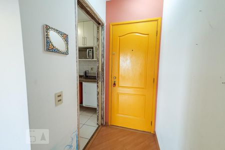 Hall de Entrada de apartamento para alugar com 2 quartos, 62m² em Água Branca, São Paulo