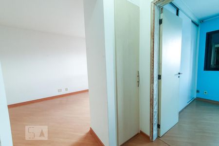 Corredor de apartamento para alugar com 2 quartos, 62m² em Água Branca, São Paulo
