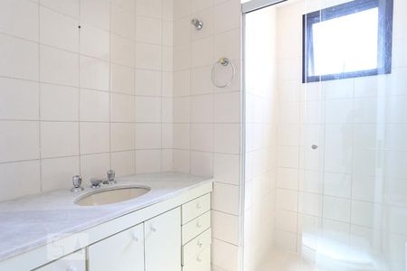 Apartamento para alugar com 65m², 2 quartos e 2 vagasBanheiro da Suíte